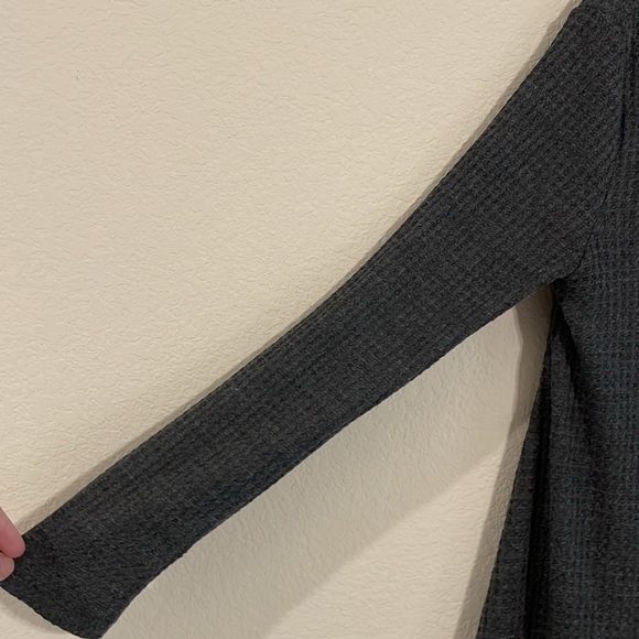 Altar’d State Women’s Waffle Knit T-Shirt Medium Grey Oversized Lagenlook Cotton - Picture 5 of 12